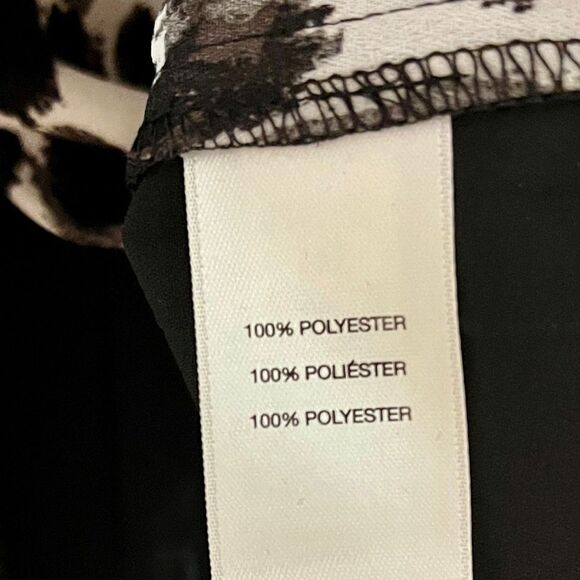 Chico’s Brianne Black White Leopard Pleated Long Sleeve Blouse size medium - Picture 4 of 5